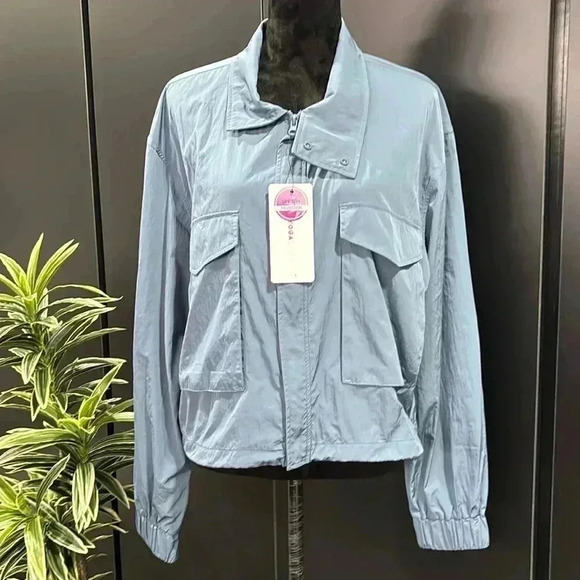 Yogalicious Windbreaker UPF 50+ protection,zip up,drawstring waist,chest pockets - Picture 1 of 13